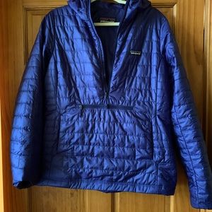 Patagonia Women’s Down Sweater Hoody Pullover.